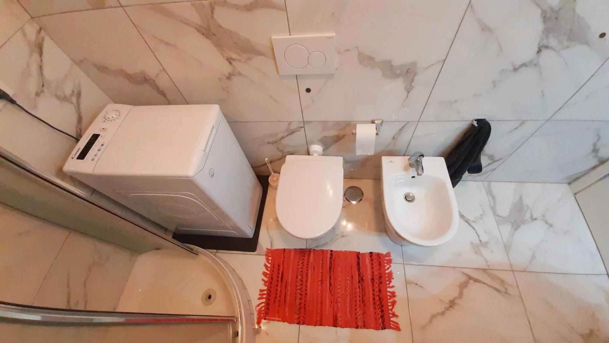 Comfy&Cozy Flat In Fiumicino Center Lägenhet Rum bild